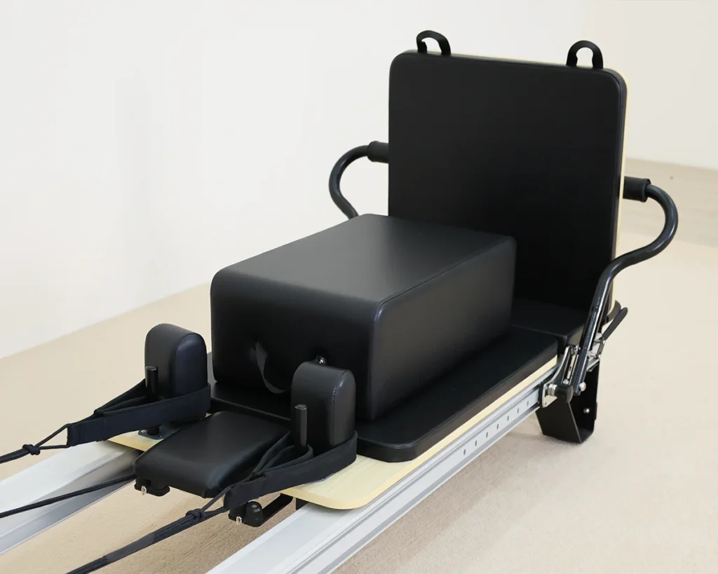 CP109 Premium Upholstery Aluminum Pilates Reformer CP109 premium upholstery for aluminum pilates reformer carriage and pads