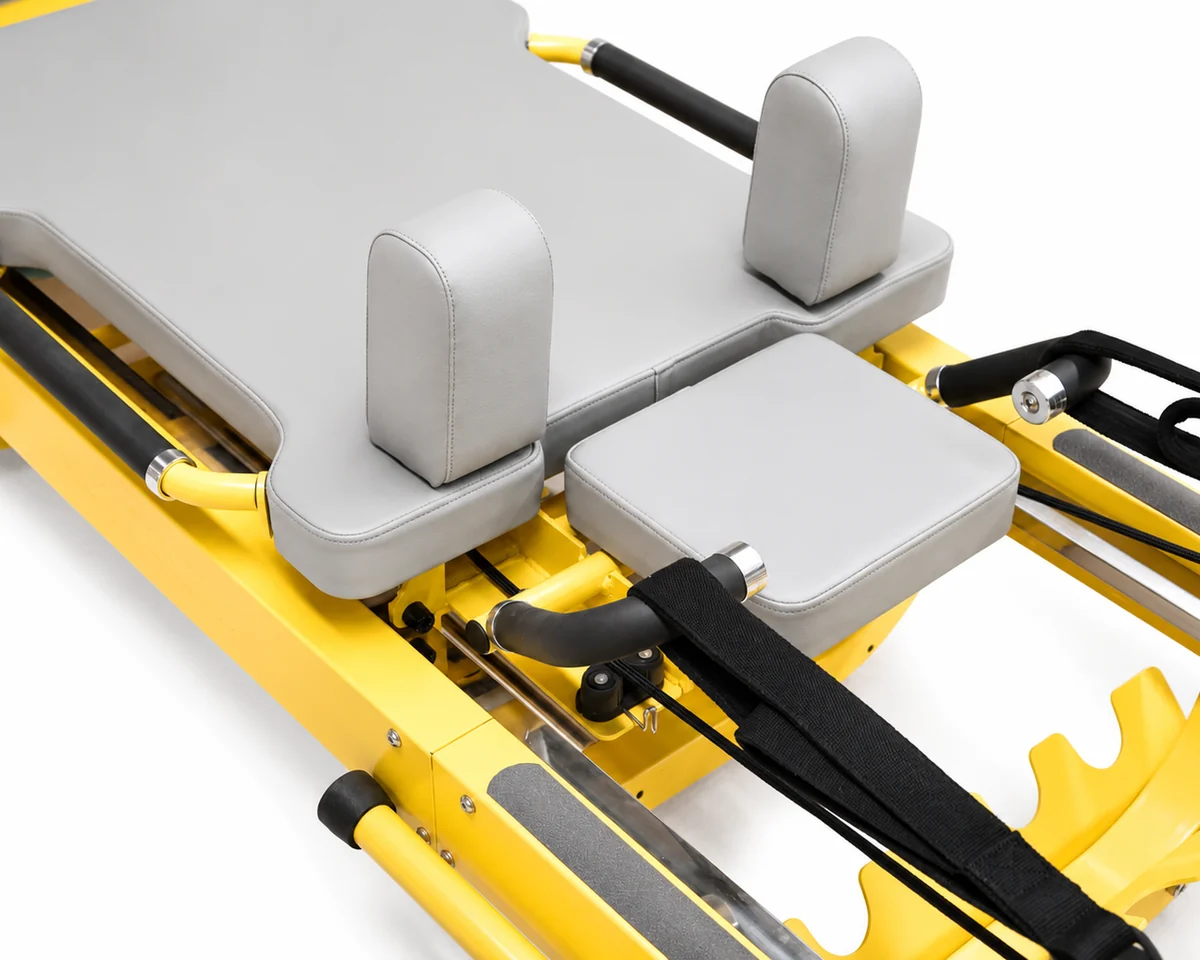 CP114 Mega Core Reformer carriage and shoulder rest detail