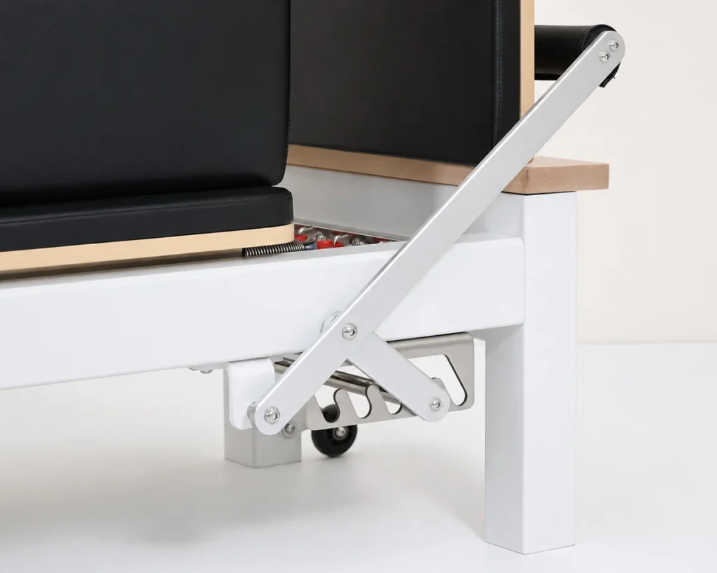 CP124 Adjustable Footbar Aluminum Pilates Reformer CP124 adjustable footbar aluminum pilates reformer