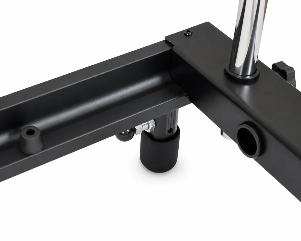 cp223-aluminum-pilates-reformer-frame-corner-joint
